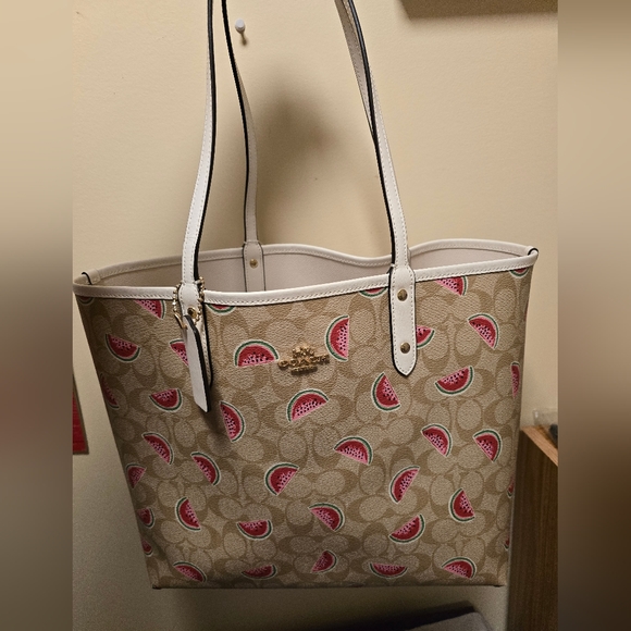 Coach Signature Watermelon Print Reversible Tote Sold Out NWT - Picture 8 of 14